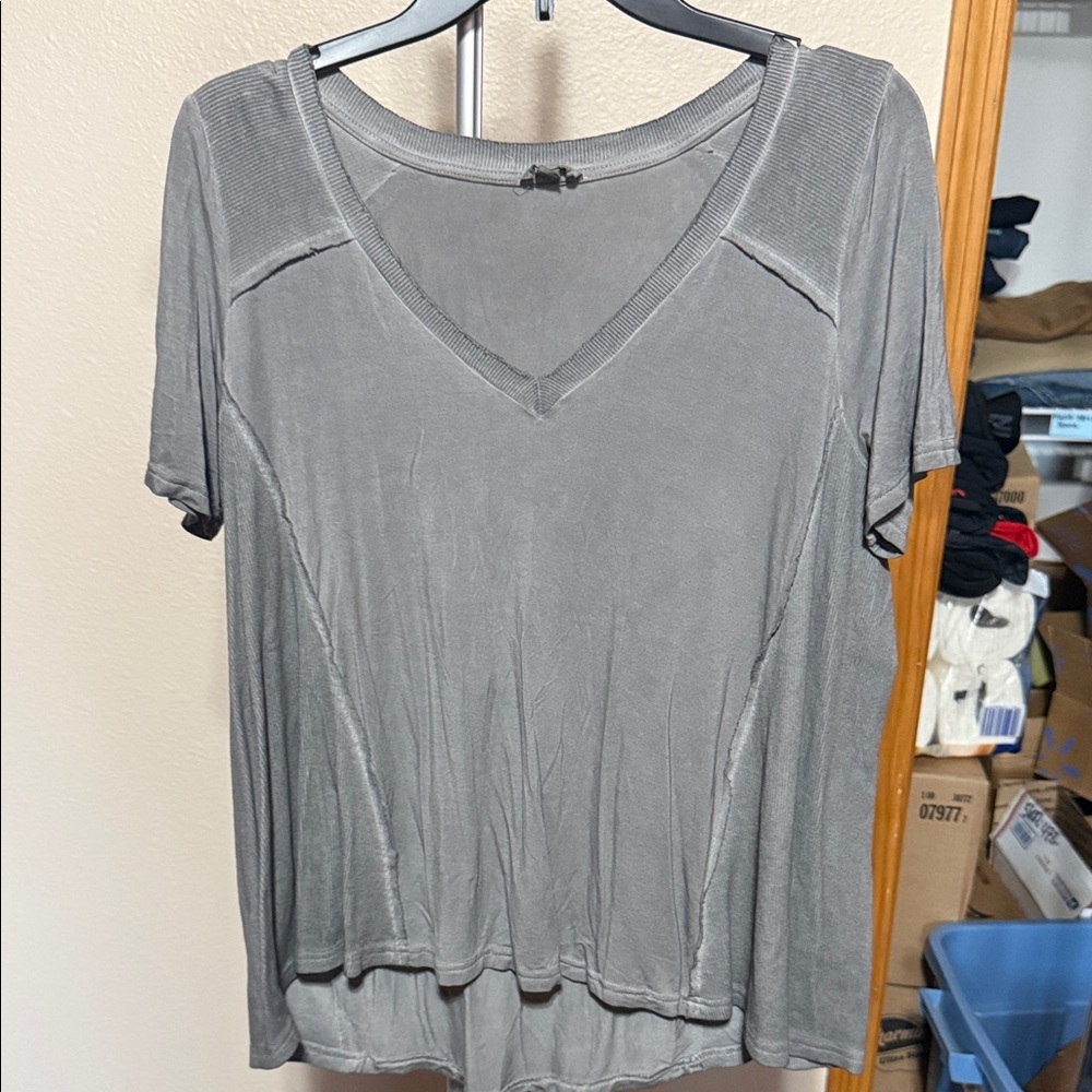 POL Charcoal Short Sleeve‎ V-Neck Top